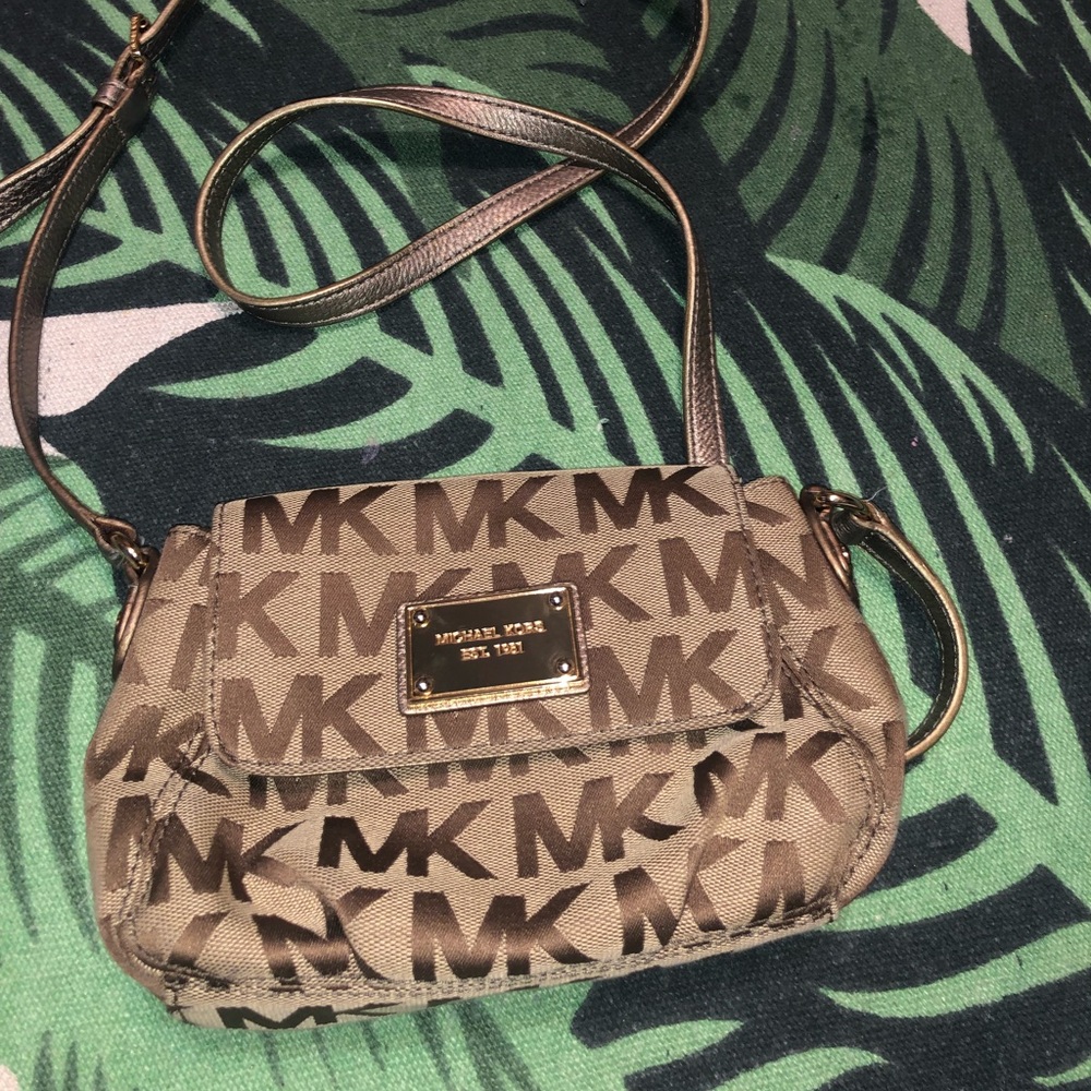 Michael Kors cross body